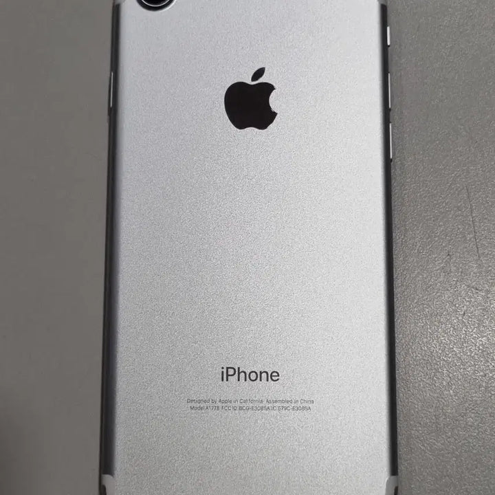 [BUNJANG] Apple iPhone 7 128GB Silver (Camera Silent) / [배터리100%] 아이폰7 128gb 실버색상 SSS급 카메라무음