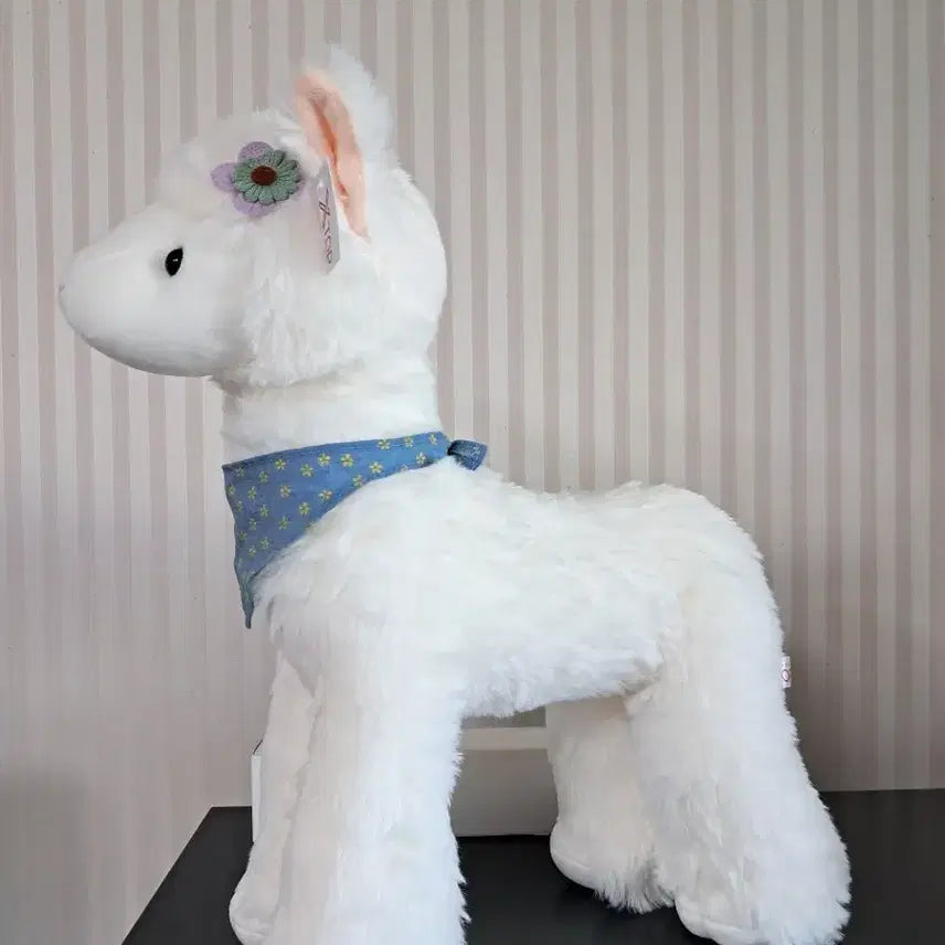 [BUNJANG] Xtop Alpaca Medium Plush Toy 40cm with Flower Scarf / xtop 엑스탑 양 알파카 중형인형 40cm 꽃  스카프 무늬 새상품