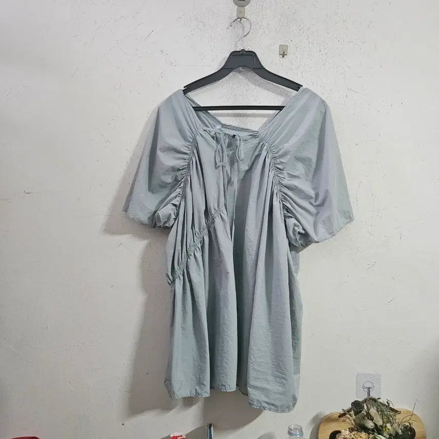 [BUNJANG] Square Neck Puff Sleeve Shirring Blouse / 스퀘어넥 퍼프소매 셔링 블라우스