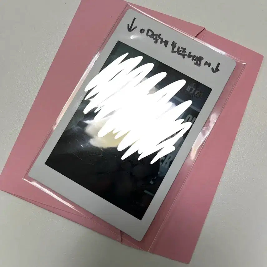 [BUNJANG] Son Na-eun Signed Polaroid Photo / 급처)손나은 친필싸인 폴라로이드