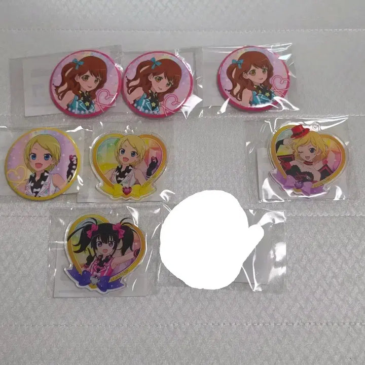 [BUNJANG] Kirby Kuji Aurora Dream Can Badge Set / 프리티리듬 오로라드림 마루쿠지 키링 캔뱃지 하위상