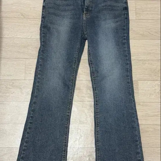 [SOLD OUT] 밀리언코르 세미부츠컷 청바지 M