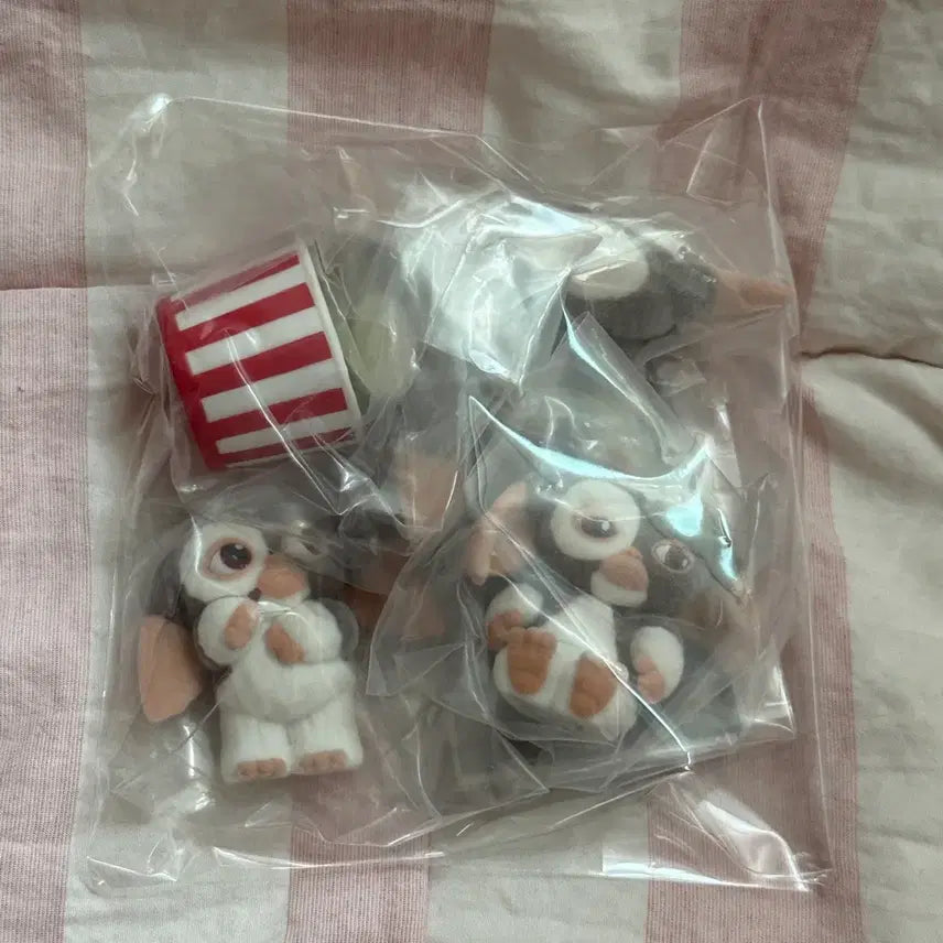 [BUNJANG] Gremlins Gizmo Flokies Gacha Figure Full Set (Sealed) / (미개봉) 그렘린 기즈모 플로키즈 가챠 피규어 풀세트