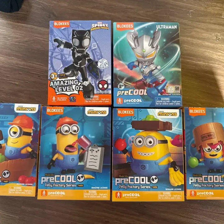 [BUNJANG] Blocki Minions 4 Types, Black Panther, Ultraman Bundle Set / [택포2.5/일괄] 블로키 미니언즈 4종 + 블랙펜서 + 울트라맨