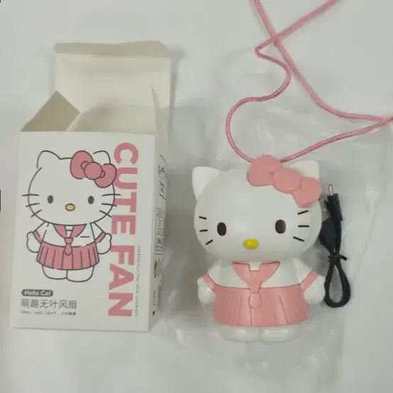 [BUNJANG] Hello Kitty Handheld Fan / 헬로키티 핸디 선풍기 판매합니다.