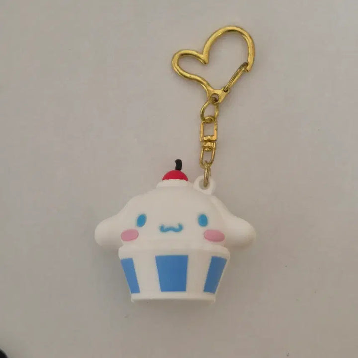 [BUNJANG] Sanrio Cinnamoroll Random Lovely Heart Dessert Keychain Gacha / 산리오 시나모롤 랜덤 러블리 하트 디저트 키링 가챠