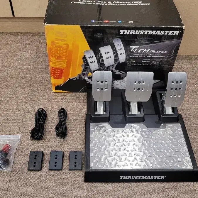 [SOLD OUT] 레이싱휠 전용 트러스트마스터 T-LCM 로드셀 페달 판매