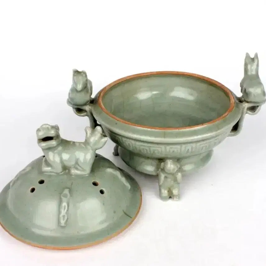 [BUNJANG] Yongcheon Ware Chinese Celadon Vase with Animal Lid / 중국도자기(용천요)