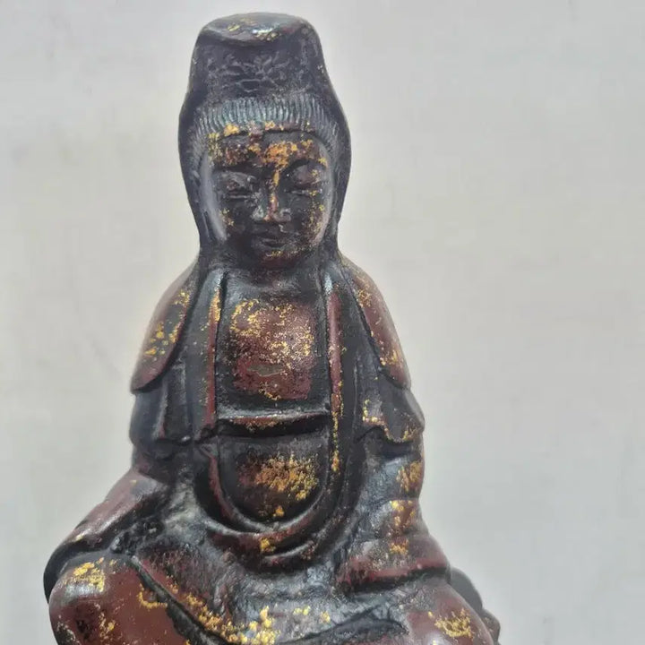 [BUNJANG] Antique Cast Iron Statue of White Robed Guanyin (Baegui Gwan-eum) / 20년소장품 개금된  무쇠 백의관음 불상