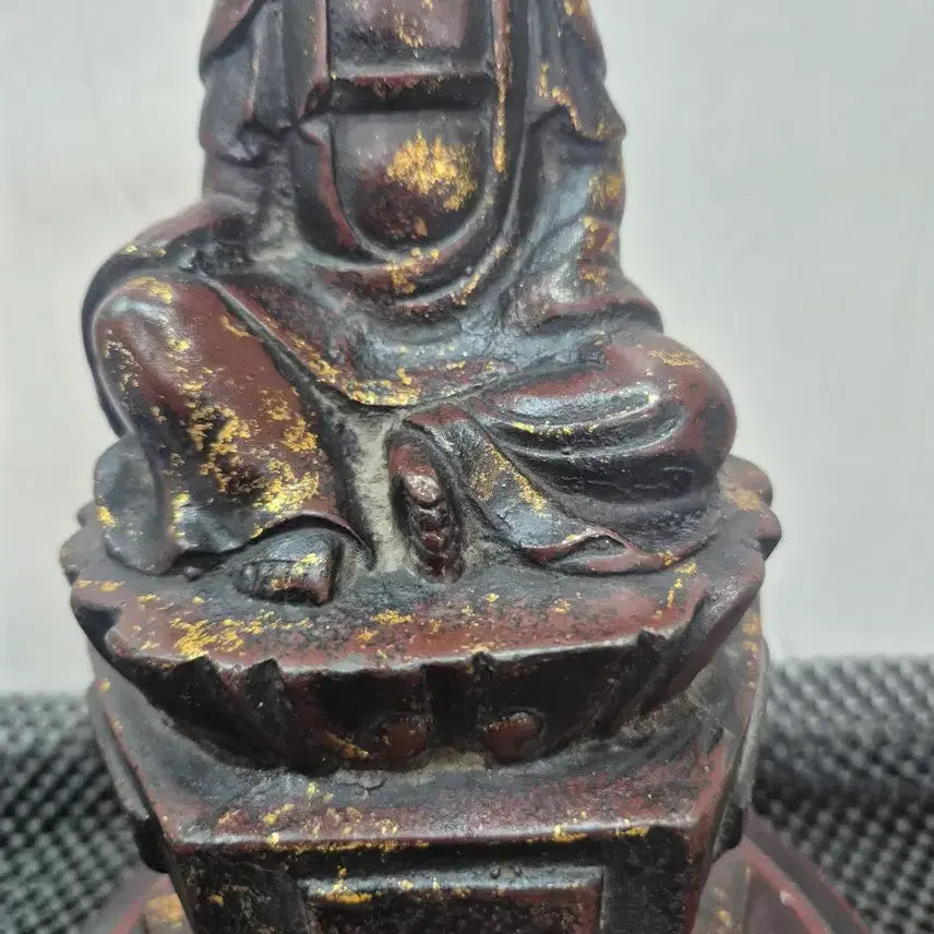 [BUNJANG] Antique Cast Iron Statue of White Robed Guanyin (Baegui Gwan-eum) / 20년소장품 개금된  무쇠 백의관음 불상