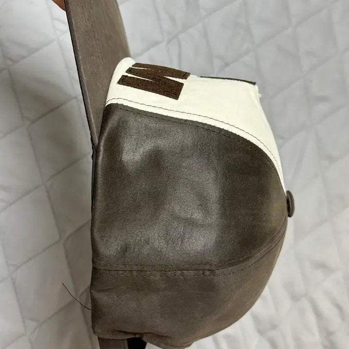 [BUNJANG] Arkham Leather Patch Ball Cap (Brown) / 아캄 모자 브라운
