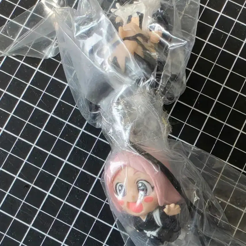 [BUNJANG] Bleach Classic Keychain Strap Kenpachi, Yachiru Figure Set / [새상품] 블리치 고전 키링 스트랩 켄파치, 야치루 피규어