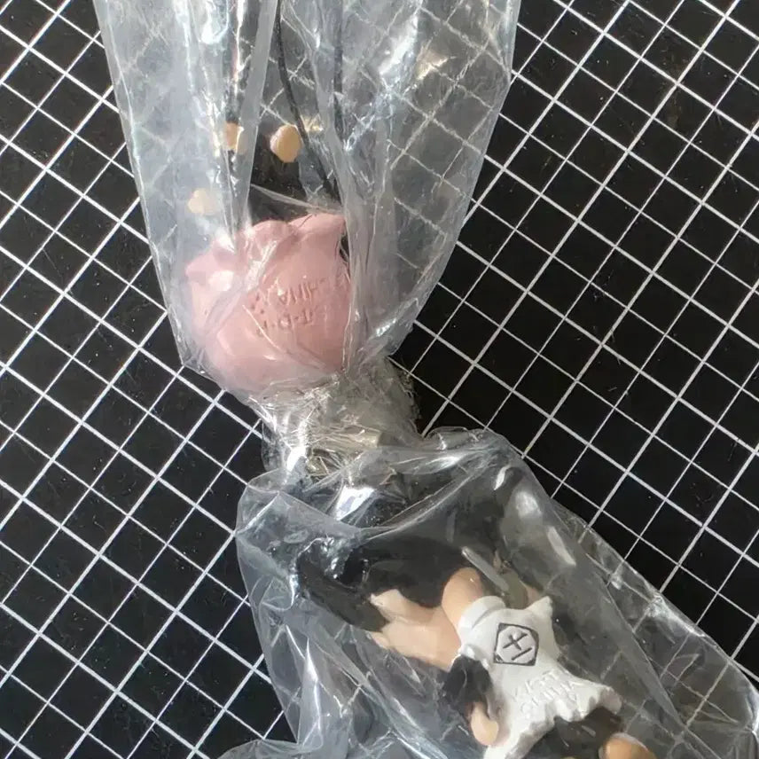 [BUNJANG] Bleach Classic Keychain Strap Kenpachi, Yachiru Figure Set / [새상품] 블리치 고전 키링 스트랩 켄파치, 야치루 피규어