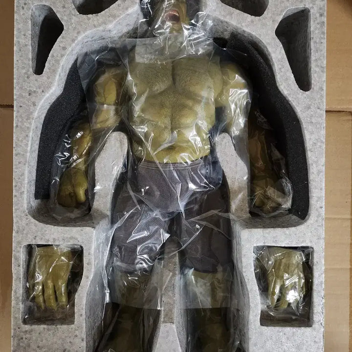 [BUNJANG] Hot Toys AOU Hulk Figure / 핫토이 aou 헐크 피규어