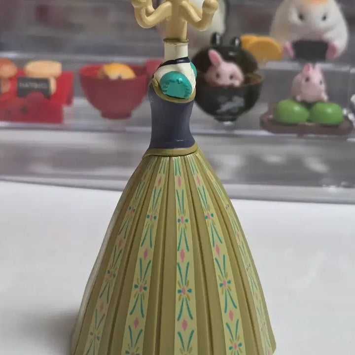 [BUNJANG] Disney Frozen Anna Torso Gacha Figure / 디즈니 겨울왕국 안나 토르소 가챠