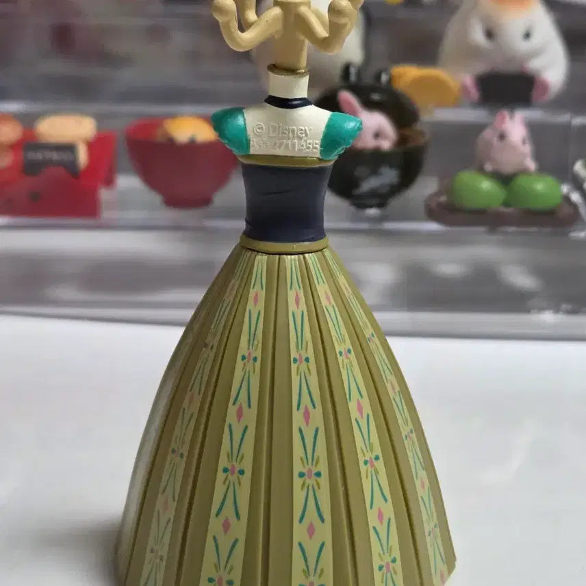 [BUNJANG] Disney Frozen Anna Torso Gacha Figure / 디즈니 겨울왕국 안나 토르소 가챠