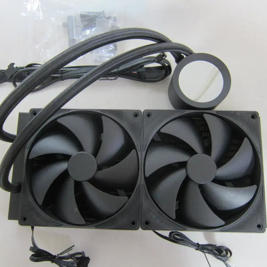 [BUNJANG] NZXT Kraken Plus 280 Liquid Cooler (Ryzen AM5/AM4) / [2열 수냉] NZXT KRAKEN PLUS 280 (라이젠용)