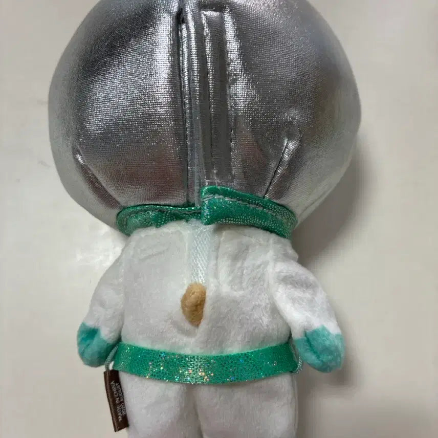[BUNJANG] DAY6 Denimals 2019 First Edition Don Doll + Spacesuit / 데이식스 데니멀즈 2019초판 돈 인형+우주복