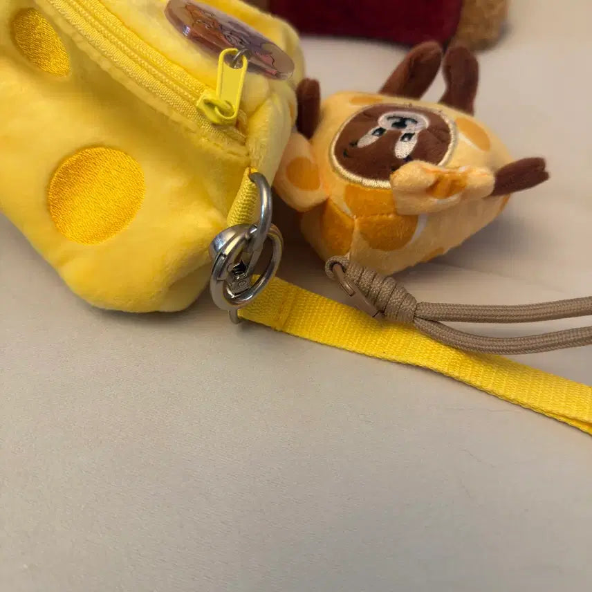 [BUNJANG] Tom and Jerry Cheese Pouch &amp; Jerry Keyring Set / 톰과제리 치즈 파우치(마몽드) 및 제리 키링