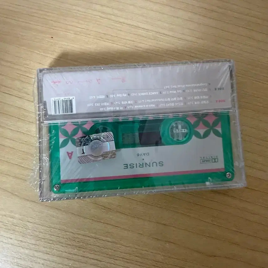 [BUNJANG] DAY6 Official 1st Album SUNRISE Cassette Tape (Sealed) / 데이식스 카세트 테이프