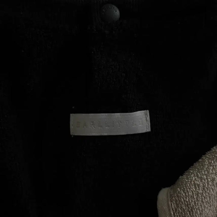 [SOLD OUT] 얼리틀 빕 턱받이 2종 베이지 / 블랙 일괄