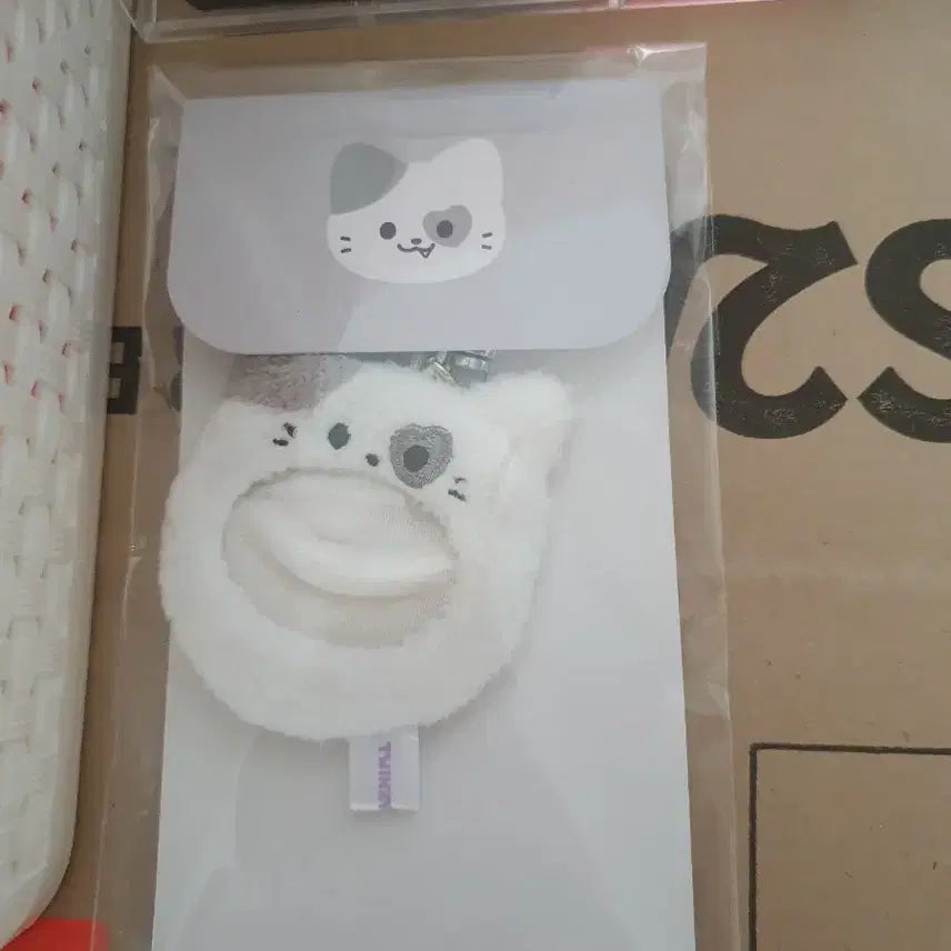 [BUNJANG] ITZY Popup Can Badge Holder / 있지 팝업 캔뱃지  홀더