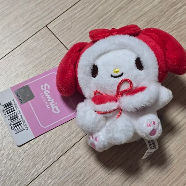 [BUNJANG] Sanrio My Melody Winter Cloak Plush Keychain / 산리오 마이멜로디 겨울 망토 인형 키링