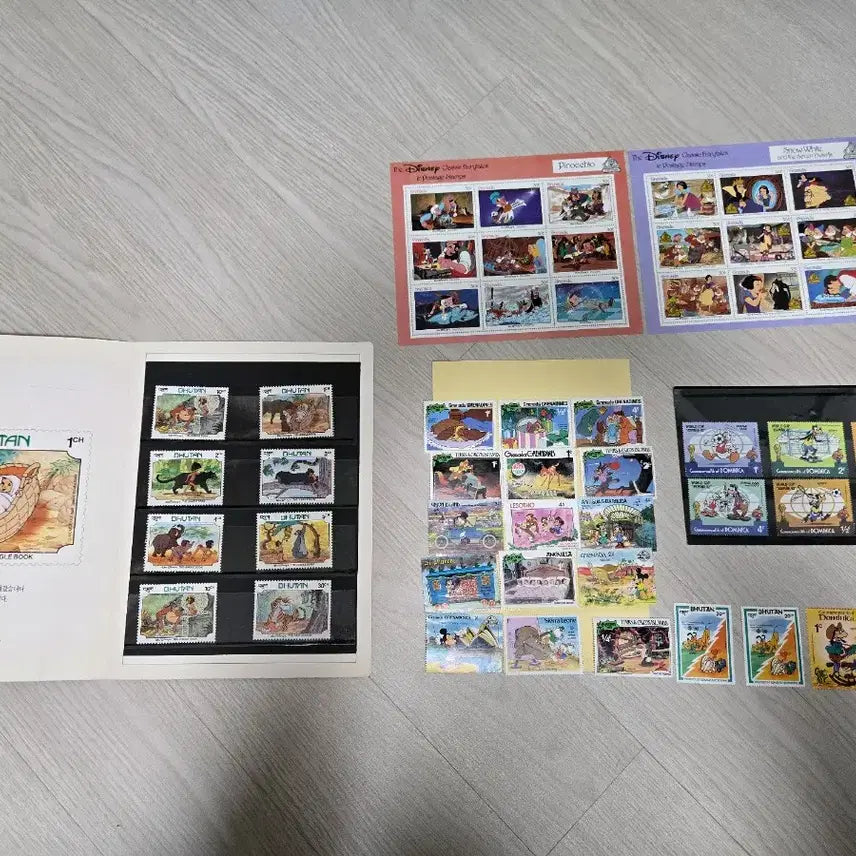 [BUNJANG] 1980s Walt Disney Classic Animation Official Stamp Set Bundle / 1980년대 월트 디즈니 고전 만화 영화 공식 우표 일괄 세트