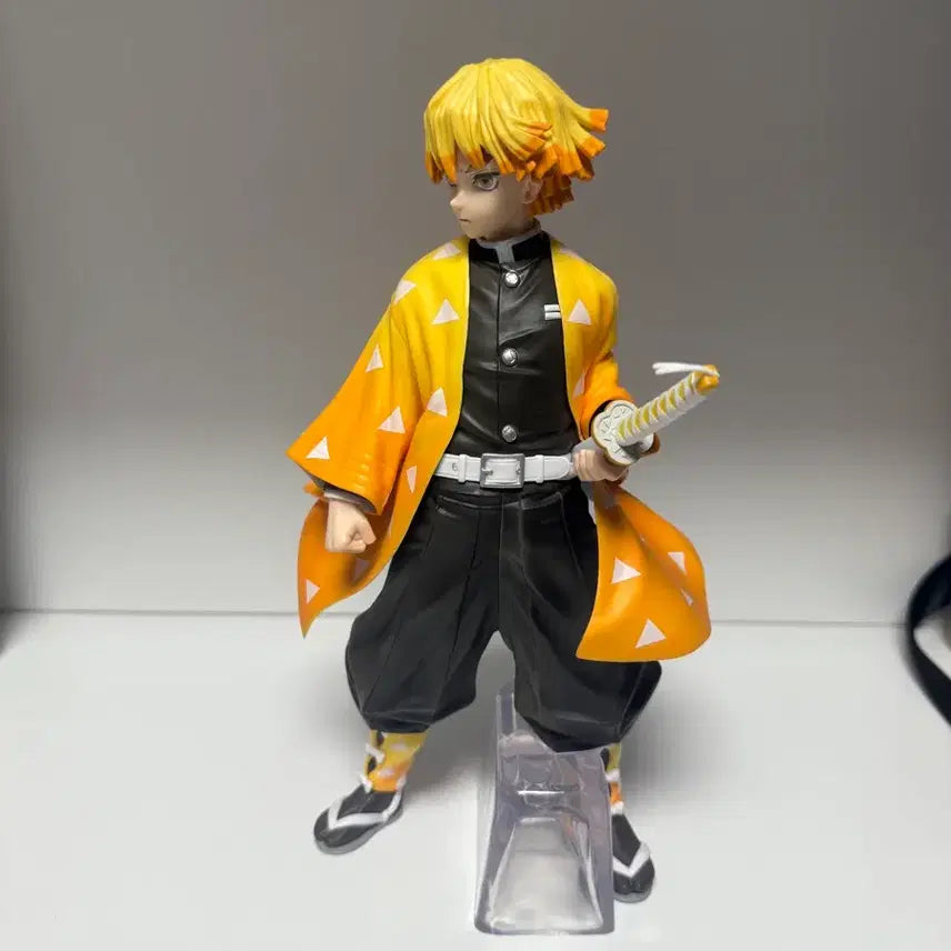 [BUNJANG] Ichiban Kuji Demon Slayer Zenitsu Figure A Prize Box / 제일복권 젠이츠 a상 박스O
