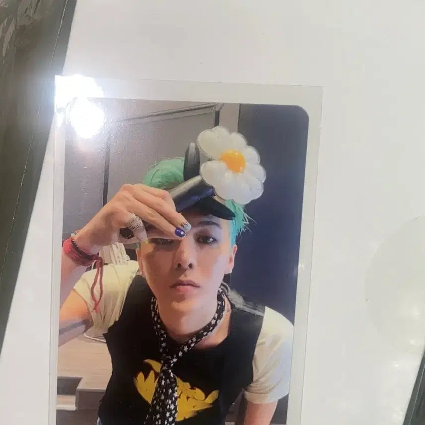 [BUNJANG] G-Dragon GD Flower Bong Bong Sealed / 지드래곤 GD 플라워 응원봉 미개봉