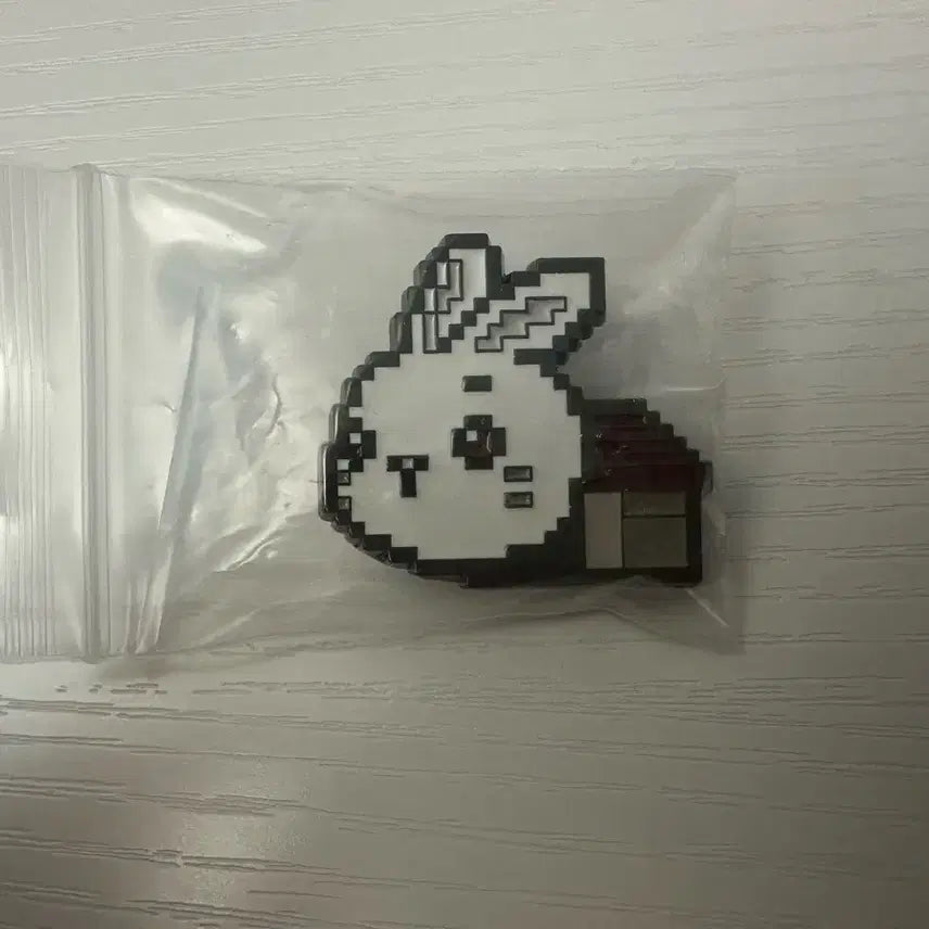 [BUNJANG] MapleStory Pet Badge Rabbit Lotte World Collaboration Pop-up / 메이플 펫 뱃지 토끼 잠실 롯데월드 콜라보 팝업