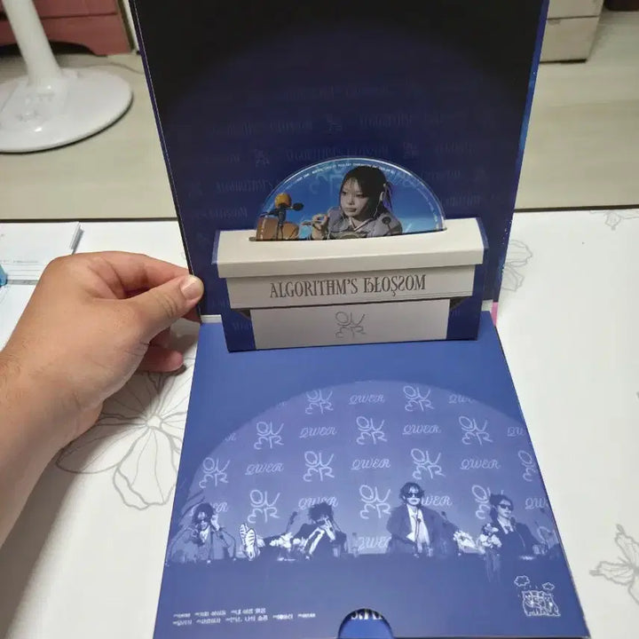 [BUNJANG] QWER Algorithms Blossom Album / QWER Algorithms Blossom 앨범 (내이름맑음)