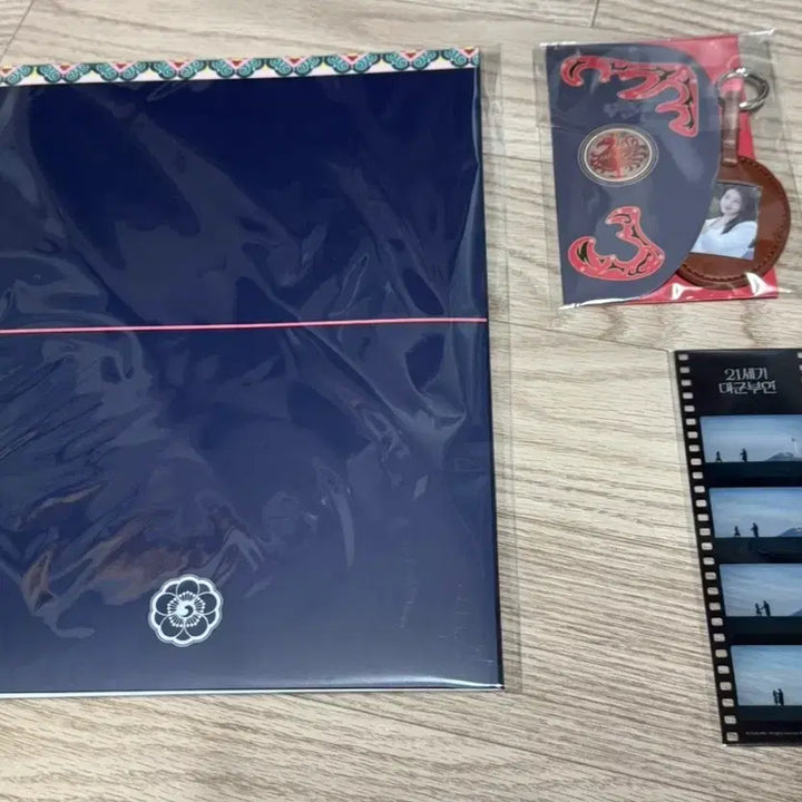 [BUNJANG] IU 21st Century Grand Princess Goods Bundle Set Photocard / 21세기 대군부인 굿즈 및 아이유 포토카드 한정 일괄 싸게 바로처분