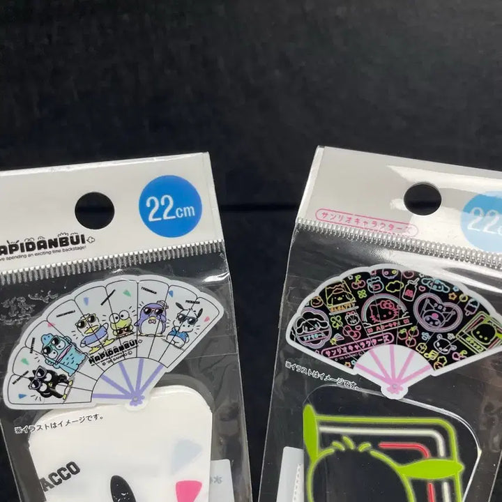 [BUNJANG] Sanrio Characters Hand Fan 22cm Happy Danbi Neon / 산리오 캐릭터즈 손부채 22cm 해피단브이 네온