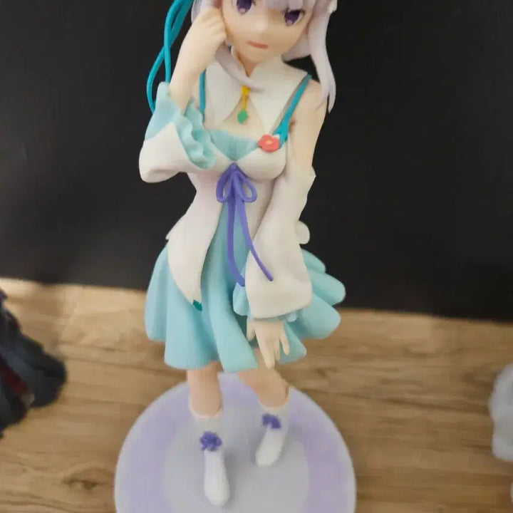 [BUNJANG] Re:Zero Emilia Figure / 리제로 에밀리아 피규어 노박스