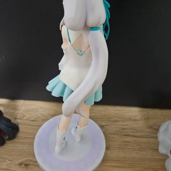 [BUNJANG] Re:Zero Emilia Figure / 리제로 에밀리아 피규어 노박스