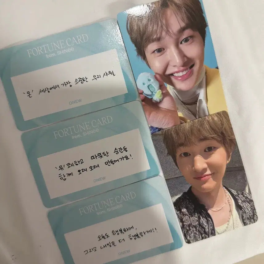 [BUNJANG] SHINee Onew Poet Artist Photocard Bundle Set / 샤이니 온유 포엣아 포카+ 에세이콘 포츈카드 5장일괄