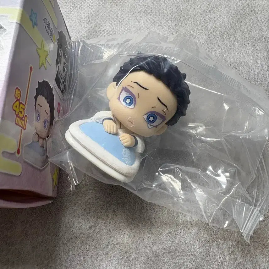 [BUNJANG] Demon Slayer Akaza Onemutan Gacha Figure / 귀멸의 칼날 하쿠지 아카자 오네무탄 가챠 피규어 양도
