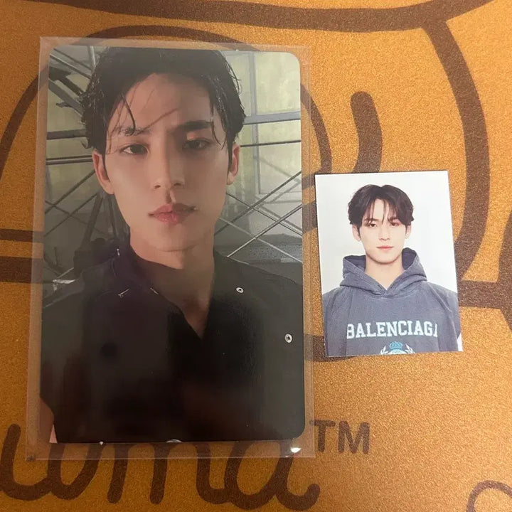 [BUNJANG] SEVENTEEN Mingyu Game Boy Photocard &amp; Photo Set / 세븐틴 민규 게임보이 멤버십 포카 + 증사