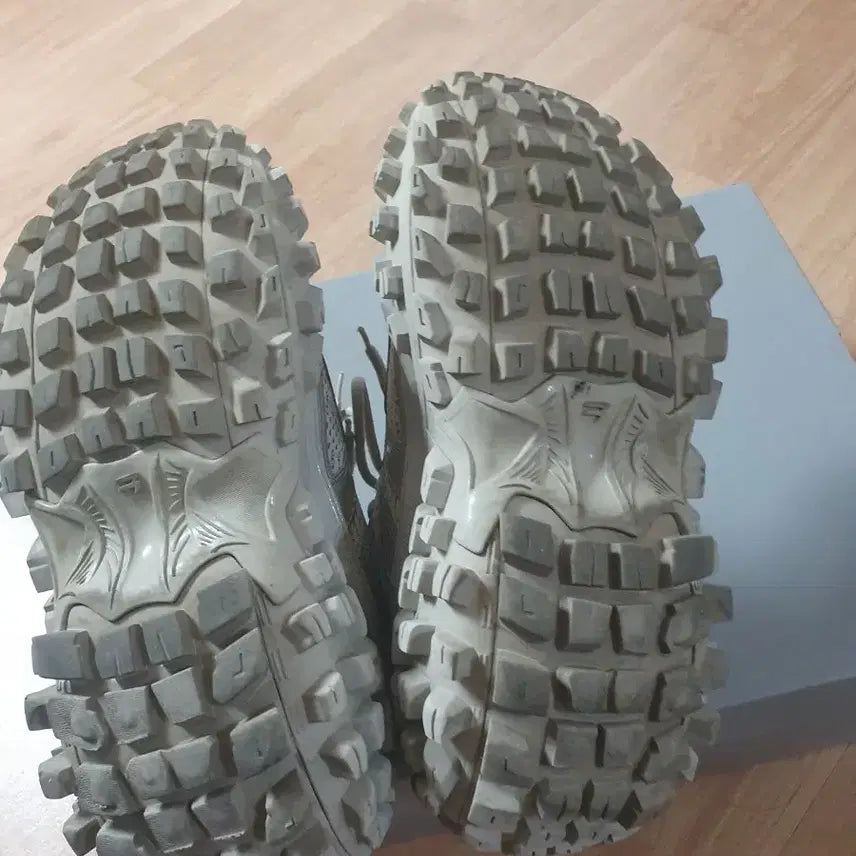 [BUNJANG] Balenciaga Defender Sneakers / (40)발렌시아가 디펜더 스니커즈 신발
