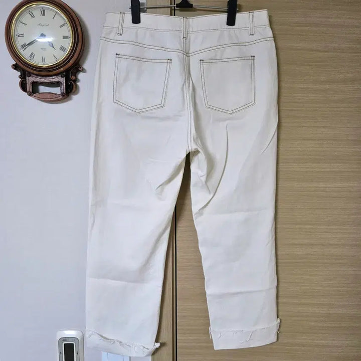 [BUNJANG] 8Seconds Ivory Cut-Hem Straight Fit Pants / 에잇세컨즈(8SECONDS) 아이보리 컷팅 밑단 스트레이트 팬츠