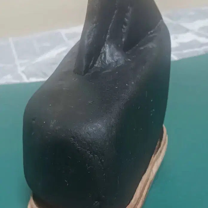 [BUNJANG] Namhangang Celadon Porcelain Mountain Peak Sculpture / 수석(남한강)
