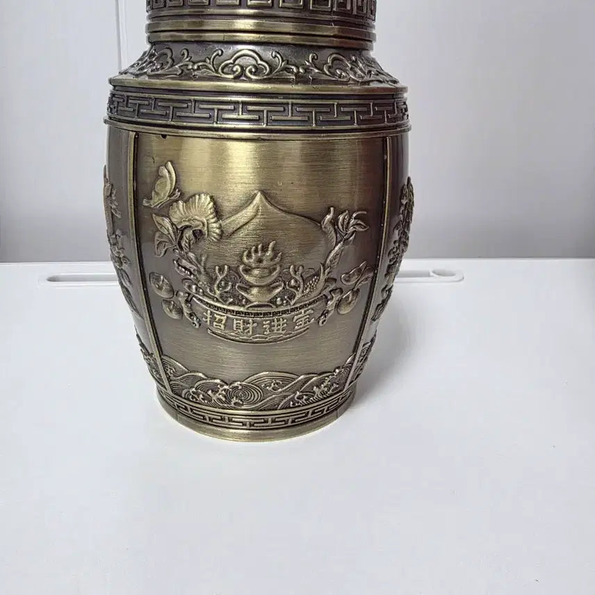 [BUNJANG] Antique Gilt Bronze Fish Motif Jar / 앤틱 금동 물고기 문양 항아리