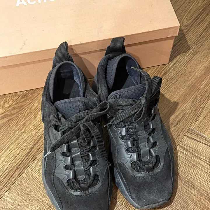[BUNJANG] Acne Studios Manhattan Sneakers (Size 37) / 아크네스튜디오 맨하탄 37