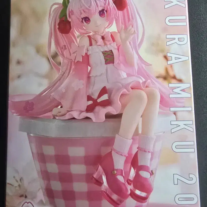 [BUNJANG] Hatsune Miku FuRyu Sakura 2025 Noodles Stopper Figure / 하츠네 미쿠 후류 사쿠라 2025 누들스토퍼 피규어 판매합니다