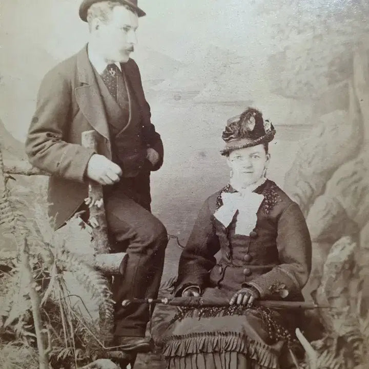 [BUNJANG] 19th Century Victorian Portrait Photograph (Carte de Visites) / 19세기 1800년대 앤틱 사진 빅토리아 시대 사진