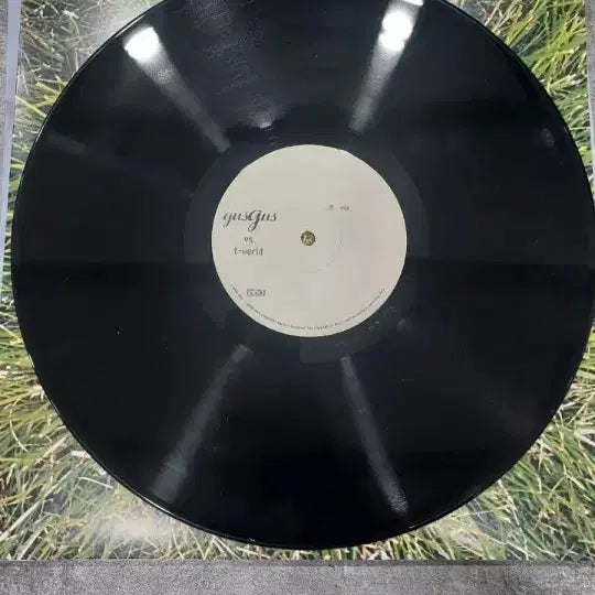 [BUNJANG] GusGus vs T-World Collaboration 2LP Vinyl Album / GusGus vs T-World 2LP 앨범