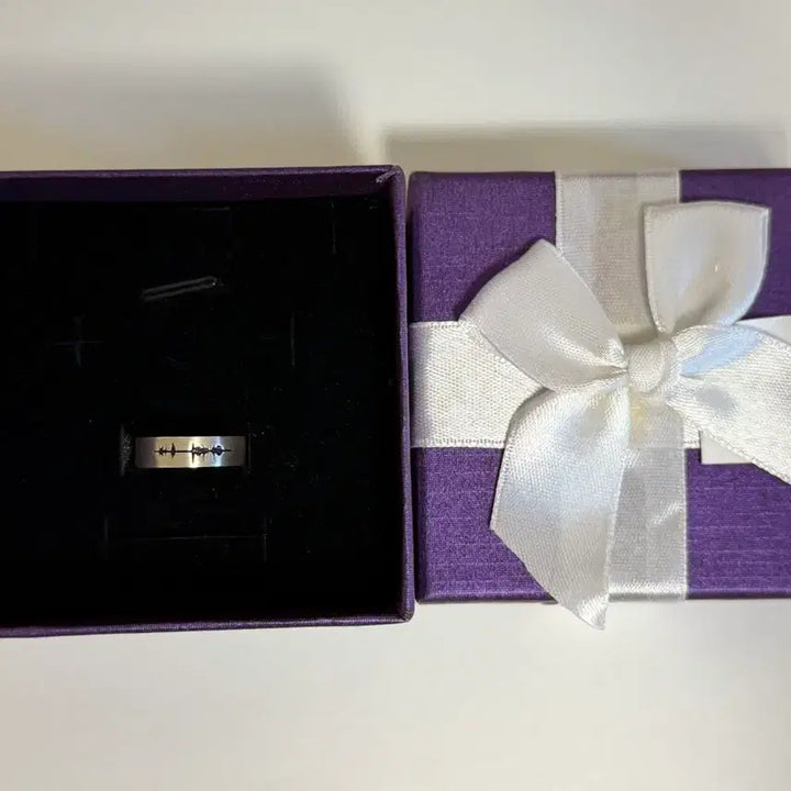 [BUNJANG] IU 10th Anniversary Soundwave Ring / 아이유 10주년 음파반지