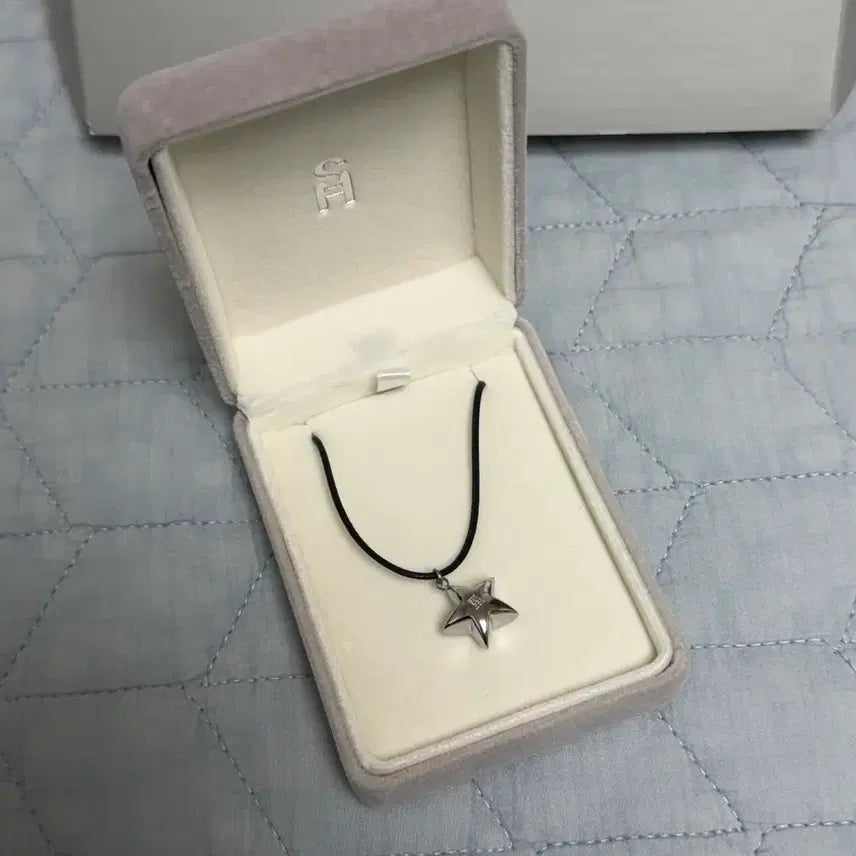 [SOLD OUT] [BUNJANG] ATEEZ Seonghwa 2024 Birthday MD [HBD Kit] Necklace / ATEEZ 에이티즈 24년도 성화 생일 MD [HBD KIT]