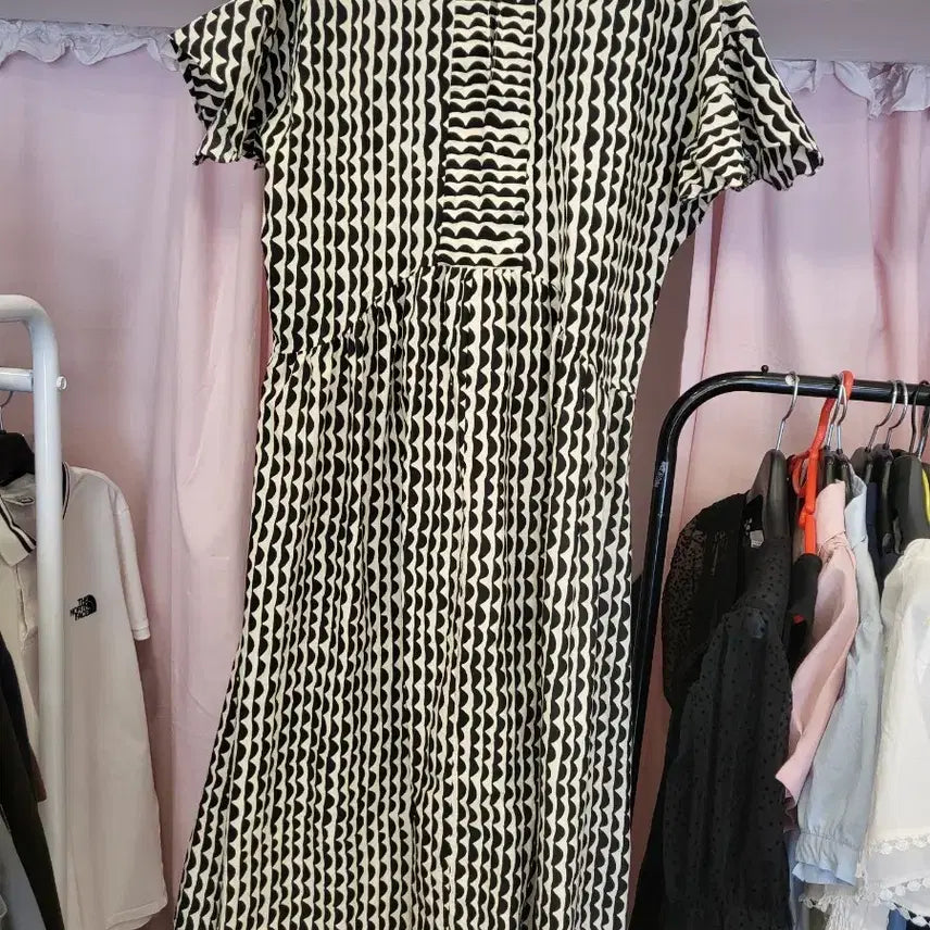 [SOLD OUT] 패턴 원피스